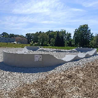 Fourniture d'élément en béton pour la réalisation de pumptrack